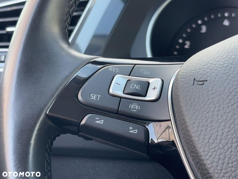 Volkswagen Tiguan 1.5 TSI EVO Trendline - 22