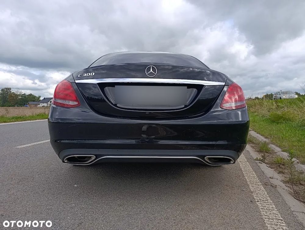 Mercedes-Benz Klasa C 300 9G-TRONIC - 7