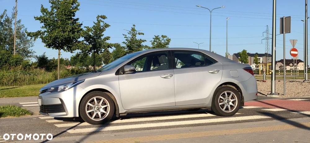 Toyota Corolla 1.4 D-4D Comfort - 11