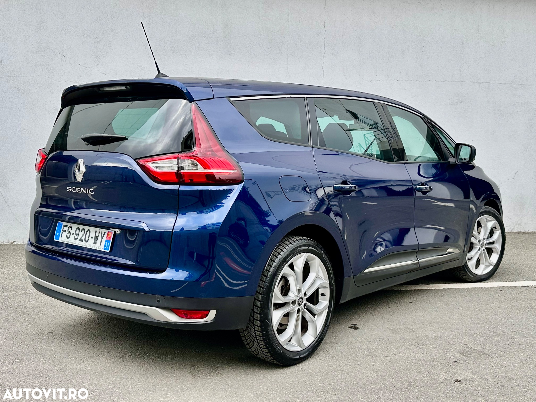 Renault Grand Scenic BLUE dCi 120 EDC BUSINESS EDITION - 20