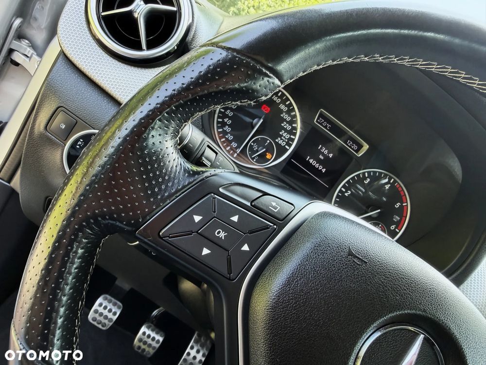 Mercedes-Benz Klasa B 180 CDI (BlueEFFICIENCY) - 24