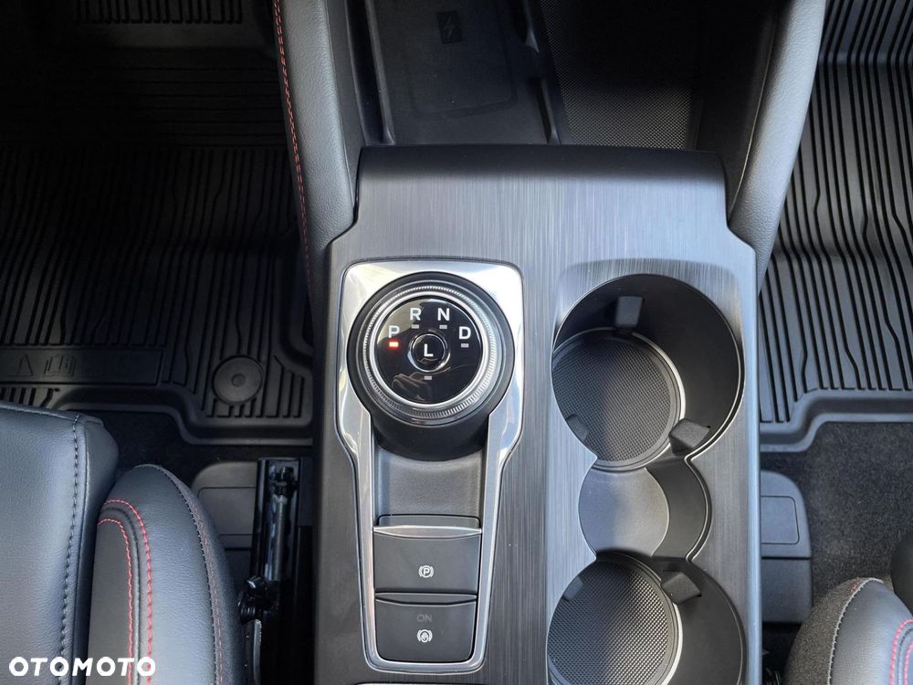 Ford Kuga 2.5 FHEV AWD ST-Line X eCVT - 19