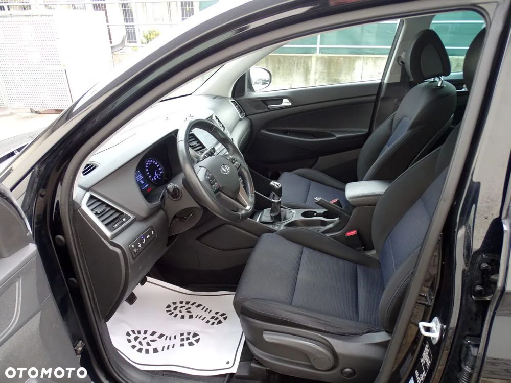 Hyundai Tucson blue 1.7 CRDi 2WD Classic - 11