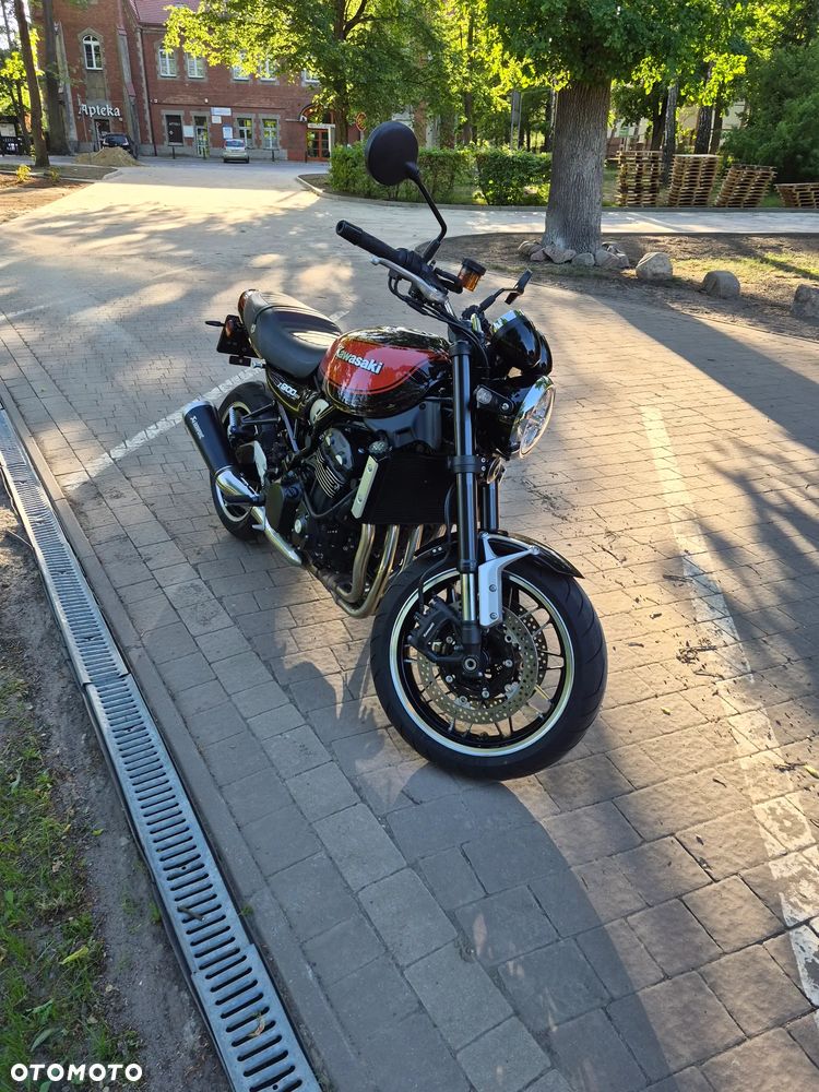Kawasaki Z 900 RS - 2
