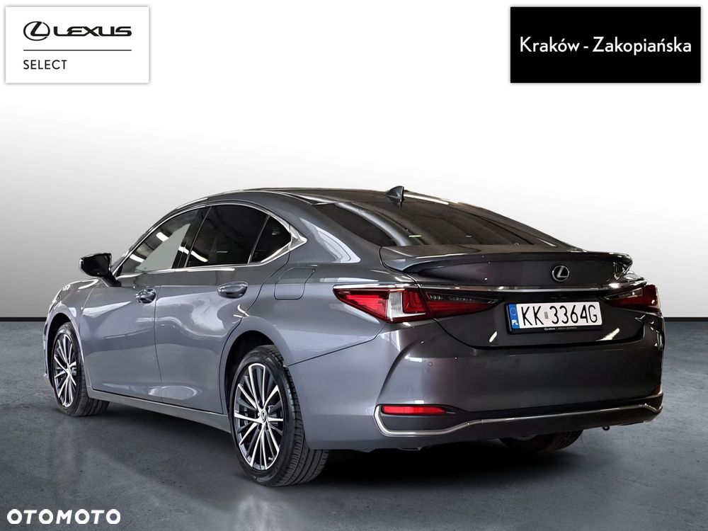 Lexus ES 300h Business Edition - 8