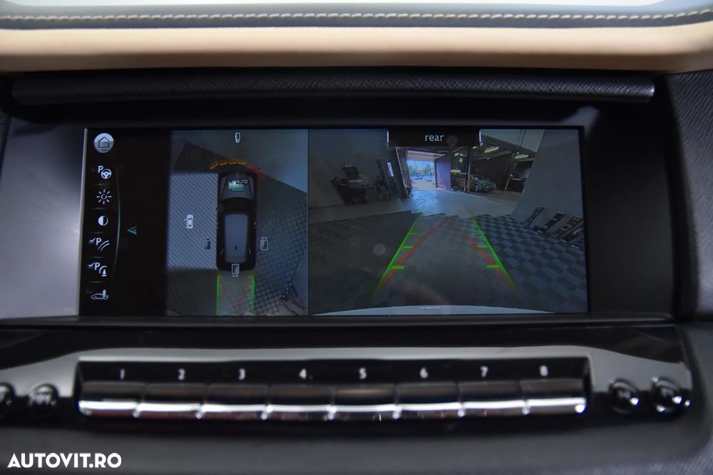 Rolls-Royce Cullinan - 24