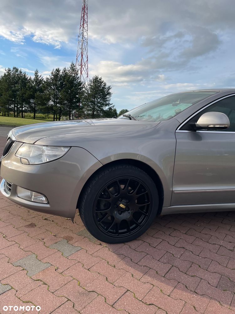 Skoda Superb 2.0 TDI Platinum DSG - 4