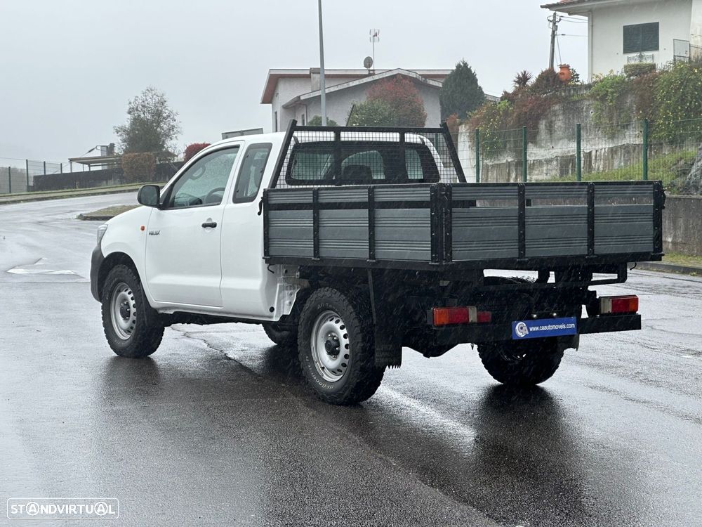 Toyota Hilux 2.5 D-4D 4WD CE CM AC - 14