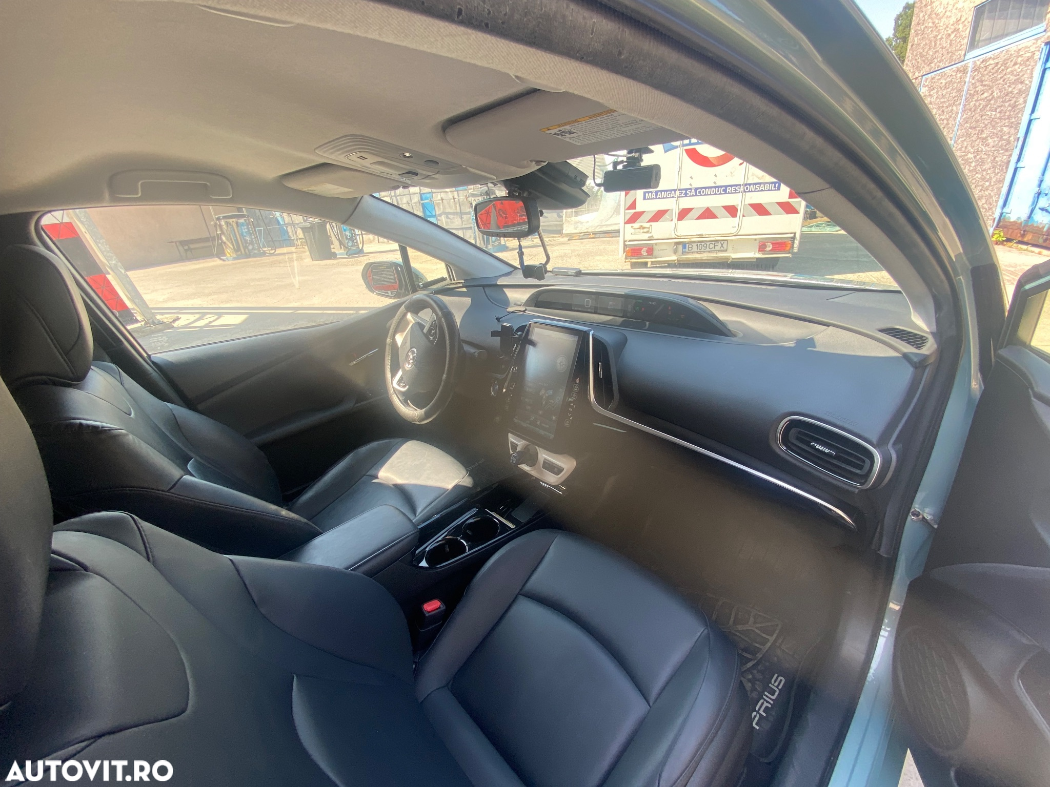 Toyota Prius 1.8 Dual VVT-i Luna - 15