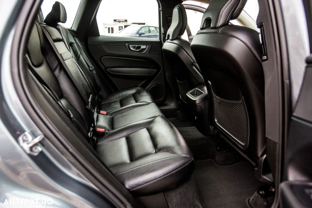 Volvo XC 60 D4 Geartronic Momentum - 26