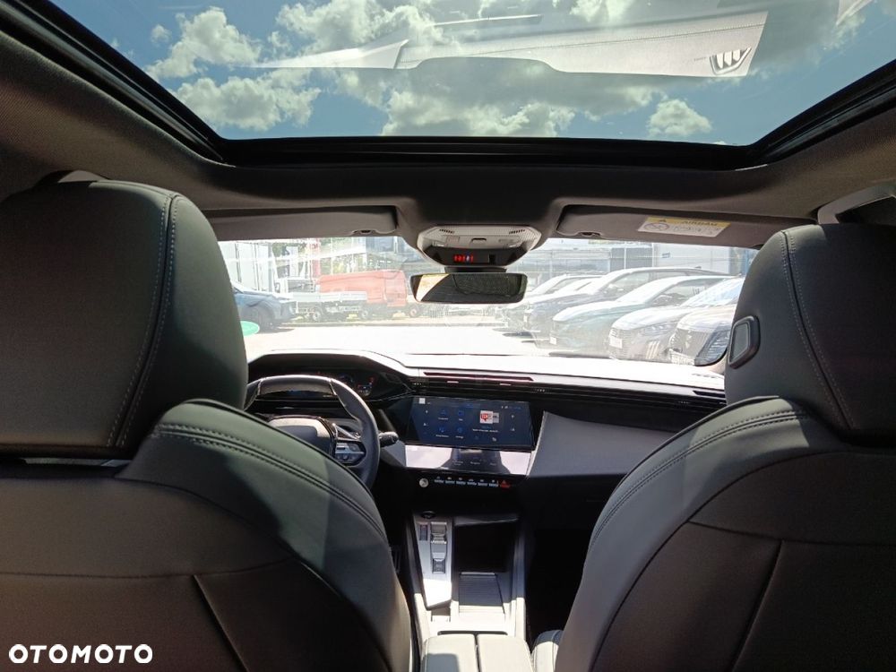 Peugeot 408 - 13