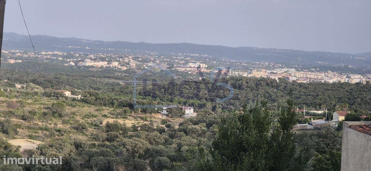 Terreno para construção com fantástica vista para a cidade de Tomar – - Grande imagem: 2/13