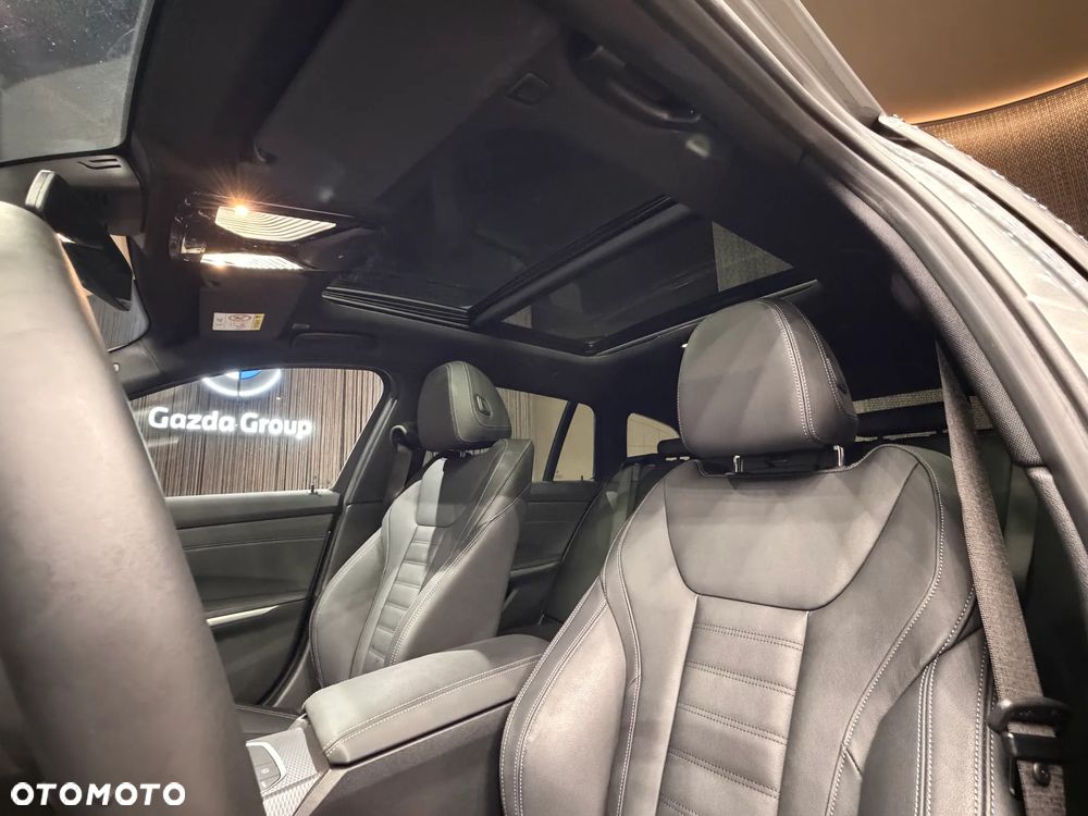 BMW Seria 3 M340i xDrive mHEV sport - 15