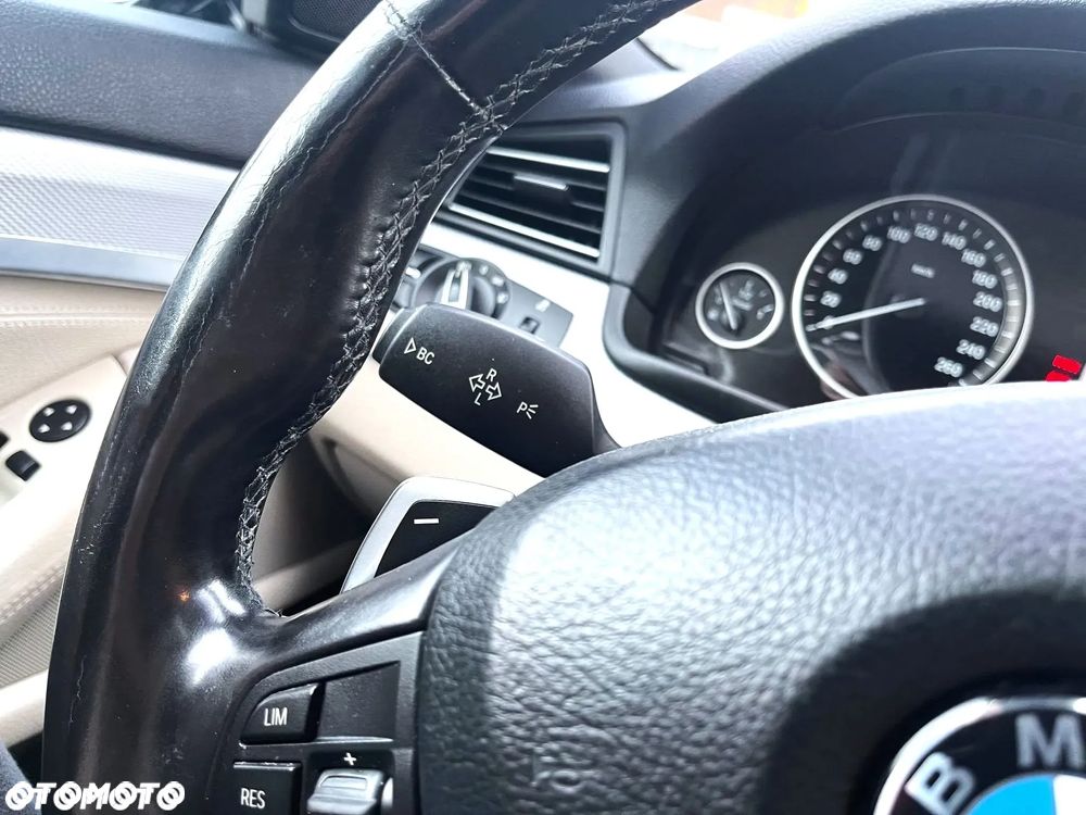 BMW Seria 5 520d Touring Sport-Aut - 18