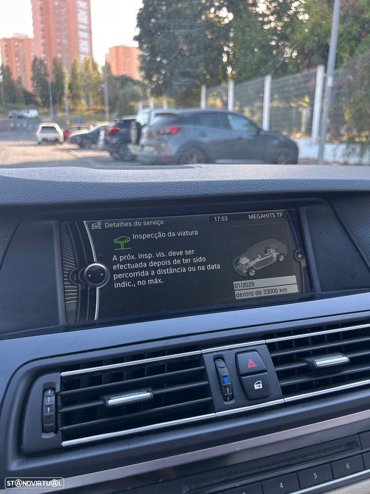 BMW 520 d Luxury Line - 10