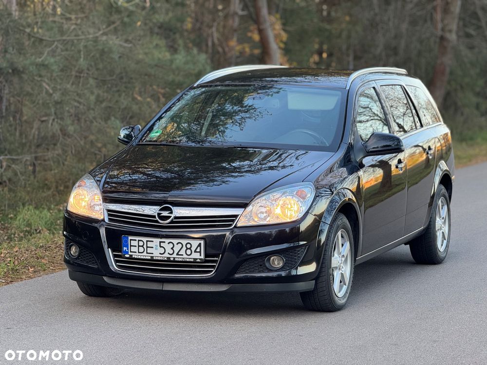 Opel Astra 1.6 Caravan Innovation - 1