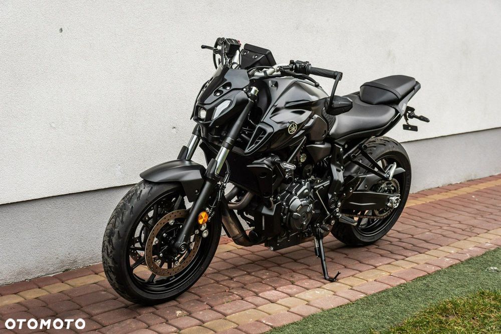 Yamaha MT - 7