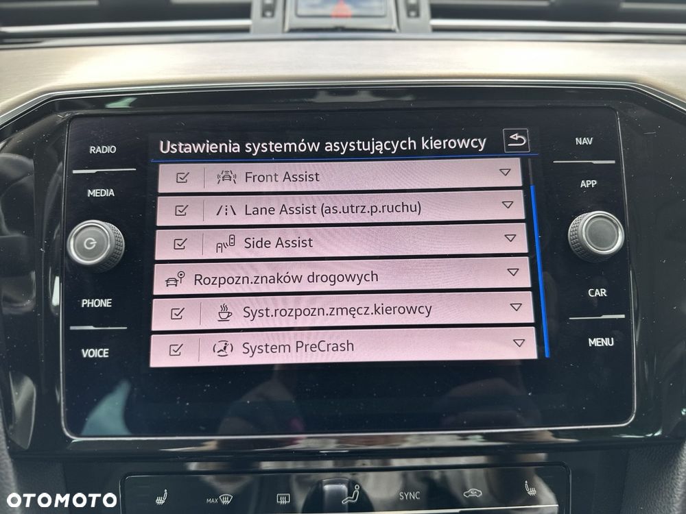Volkswagen Passat 2.0 TSI Elegance DSG - 20