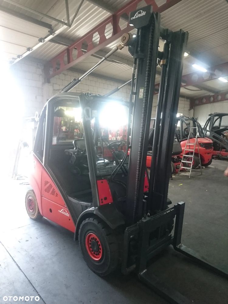 Linde [2013] WÓZEK WIDŁOWY LINDE H30T GAZ 3tony - 2