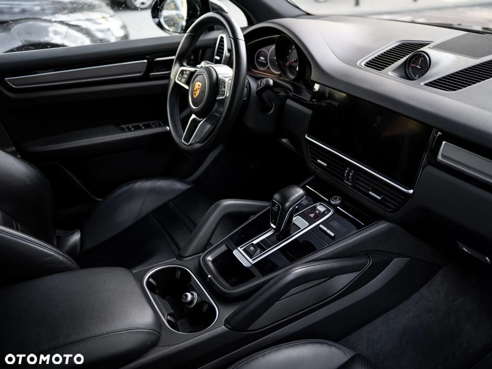 Porsche Cayenne Platinum Edition - 28