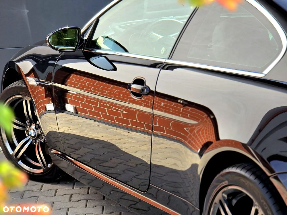 BMW Seria 6 650 i - 7