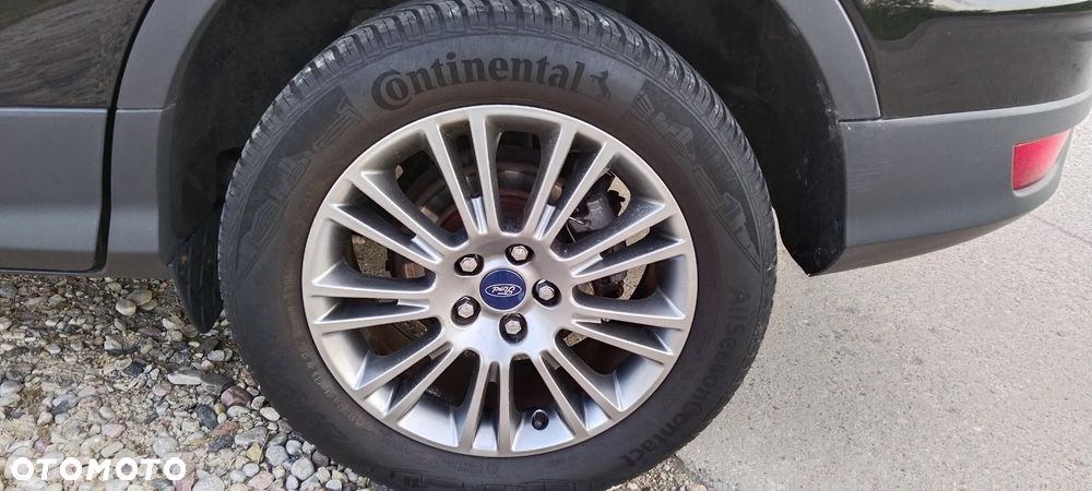 Ford Kuga 1.6 EcoBoost 2x4 Titanium - 9