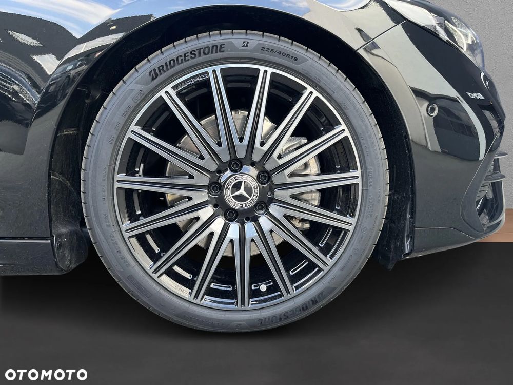 Mercedes-Benz CLA - 9