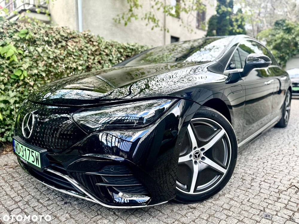 Mercedes-Benz EQE 350+ AMG Line - 2