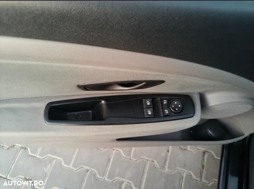 Renault Megane 1.6 16V 100 TomTom Edition - 12