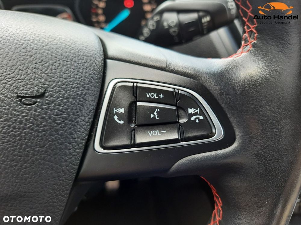 Ford Kuga 1.5 EcoBoost 2x4 ST-Line - 34