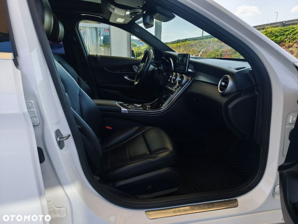 Mercedes-Benz Klasa C 300 7G-TRONIC Avantgarde - 21