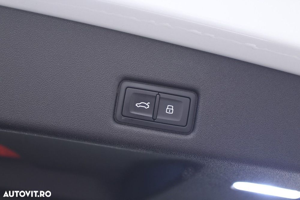 Audi Q5 Sportback 40 TDI quattro S tronic MHEV S Line - 37