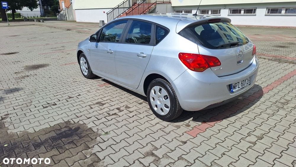 Opel Astra - 3