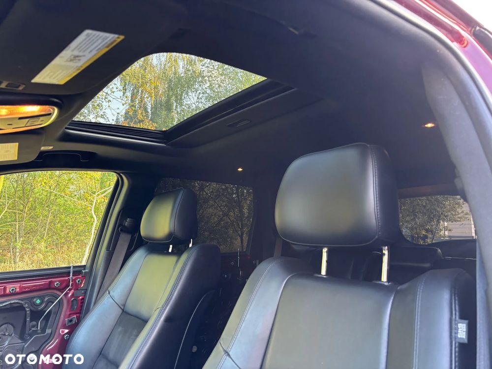 Jeep Grand Cherokee - 23