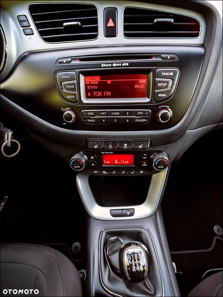 Kia Ceed - 25