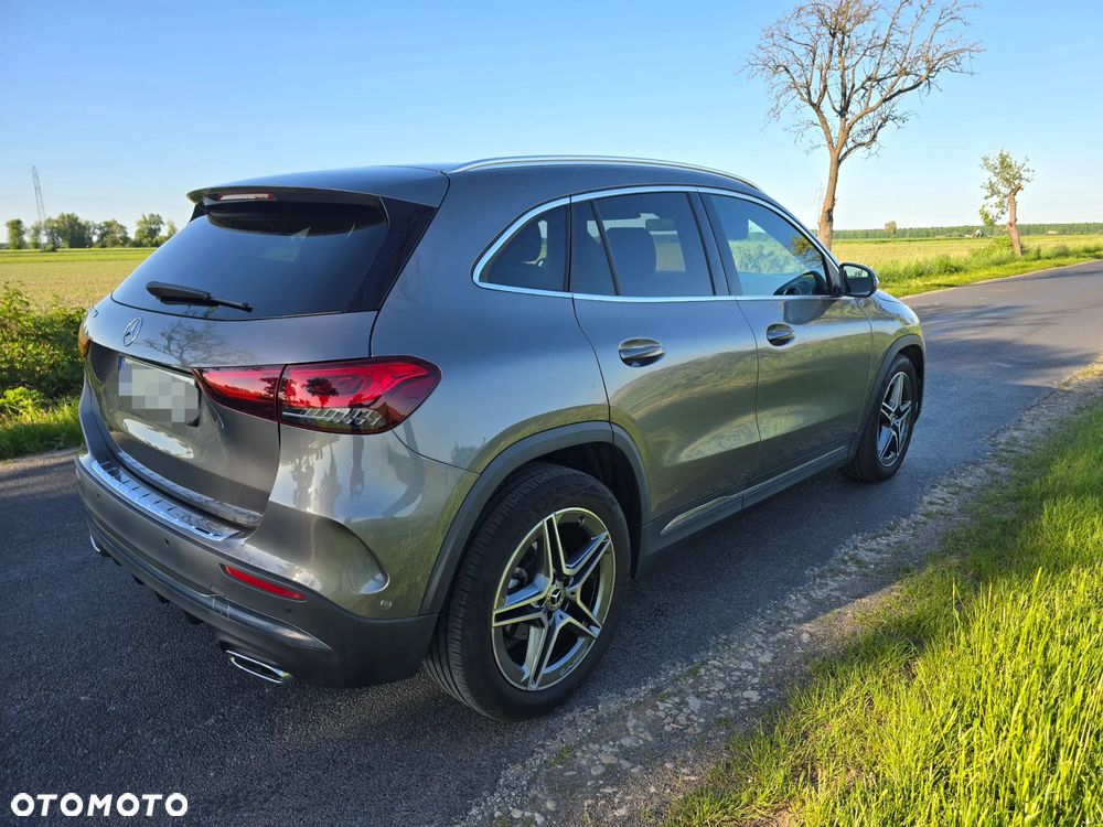 Mercedes-Benz GLA 200 d - 5