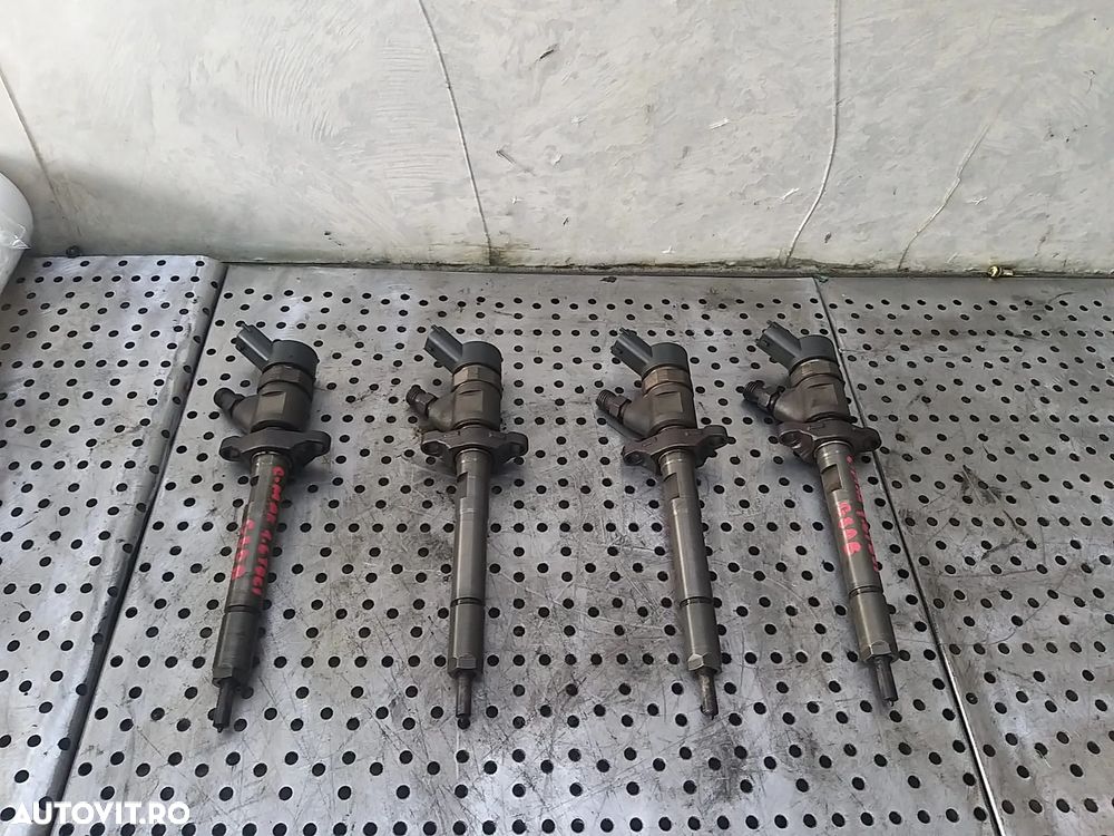 Injector 1.6 tdci ford c max dm2 0445110259 - 2