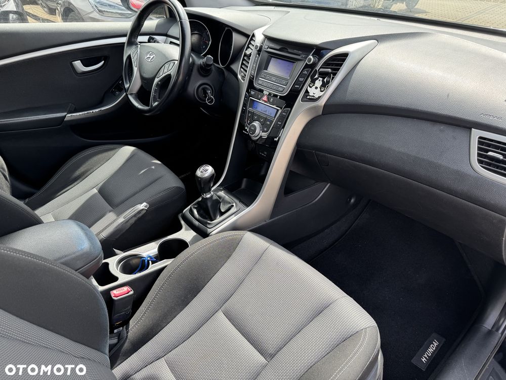 Hyundai i30 1.6 CRDi Classic - 6