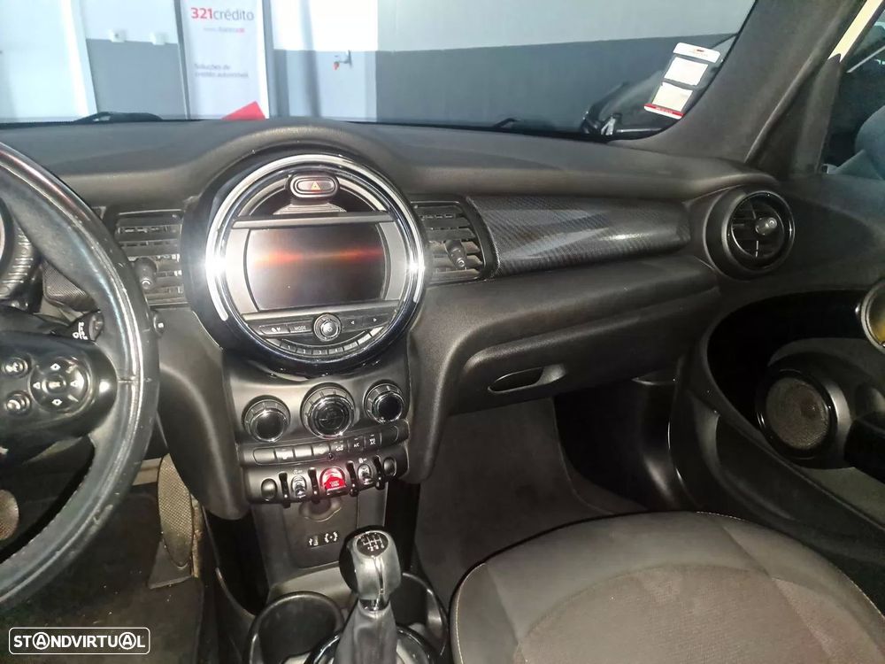 MINI 5 Portas One - 11