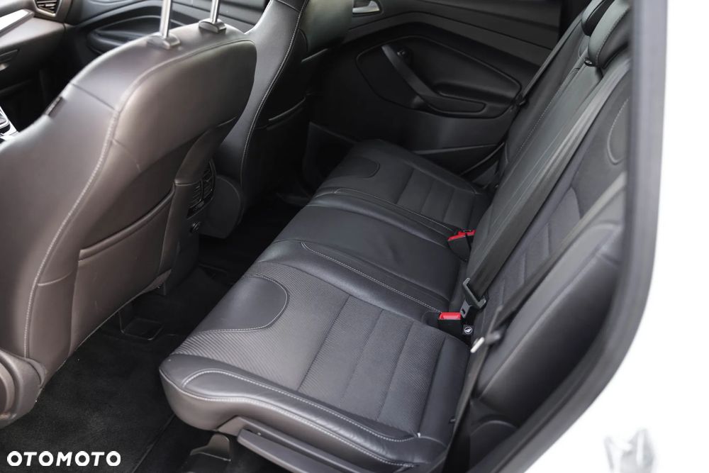 Ford Kuga 2.0 TDCi 4WD Titanium - 23