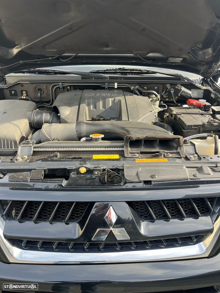 Mitsubishi Pajero 3.2 DI-D GLS BT - 7