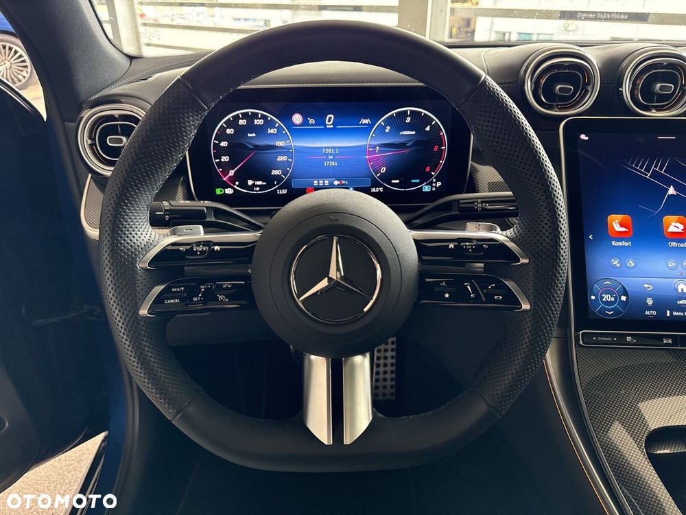 Mercedes-Benz GLC - 12