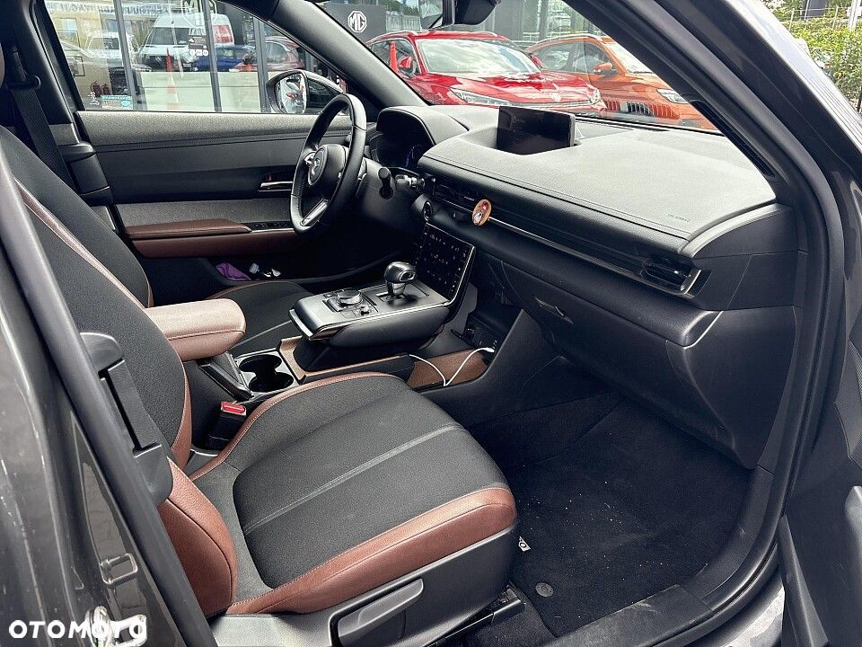 Mazda MX-30 - 21