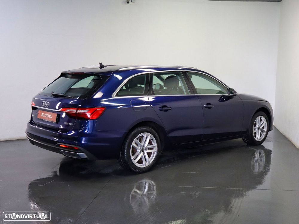 Audi A4 Avant 30 TDI Advanced S tronic - 4