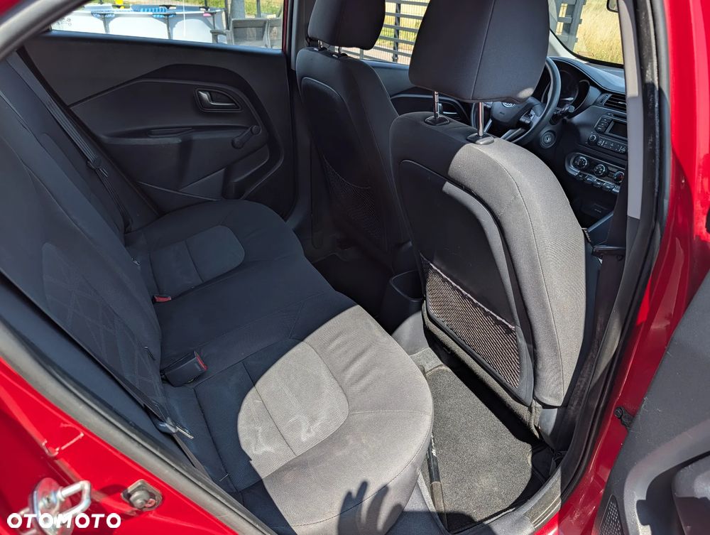 Kia Rio 1.4 M - 24