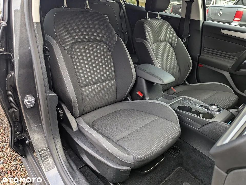 Ford Focus 1.5 EcoBlue Start-Stopp-System TITANIUM - 25