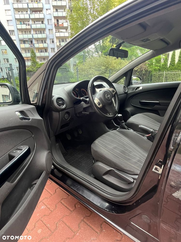 Opel Corsa 1.2 16V Enjoy - 24