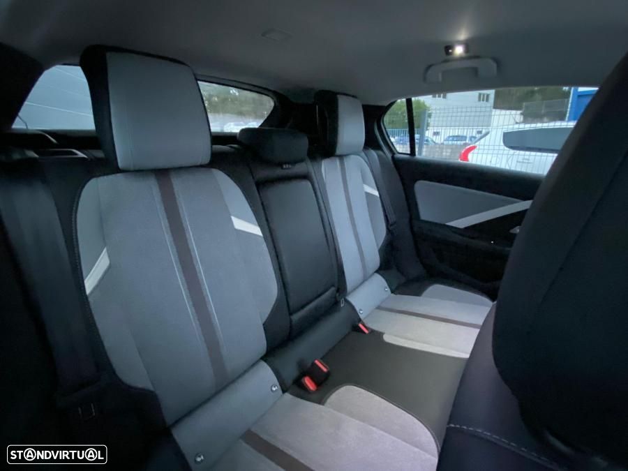 Opel Astra 1.5 D Elegance Aut. - 10