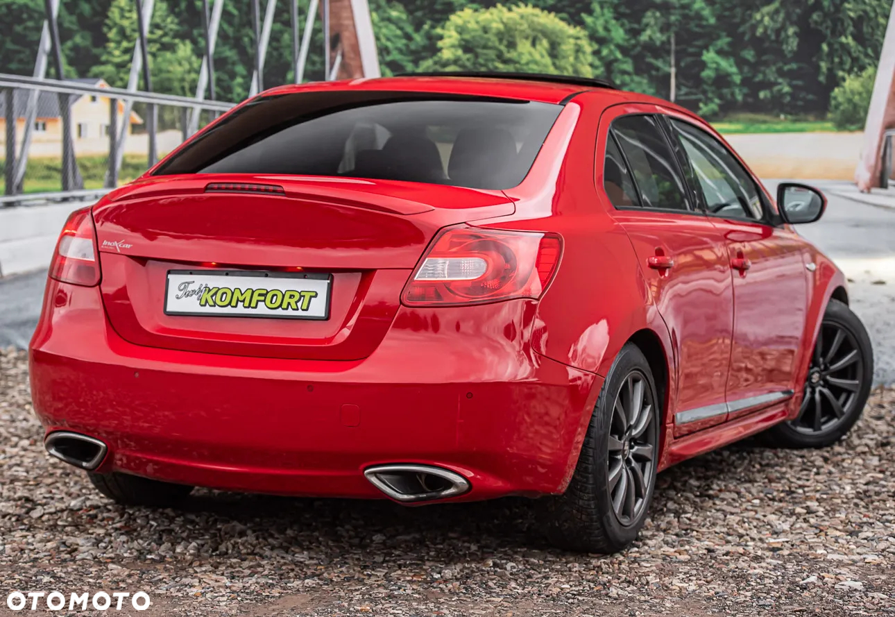 Suzuki Kizashi 2.4 Sport - 11