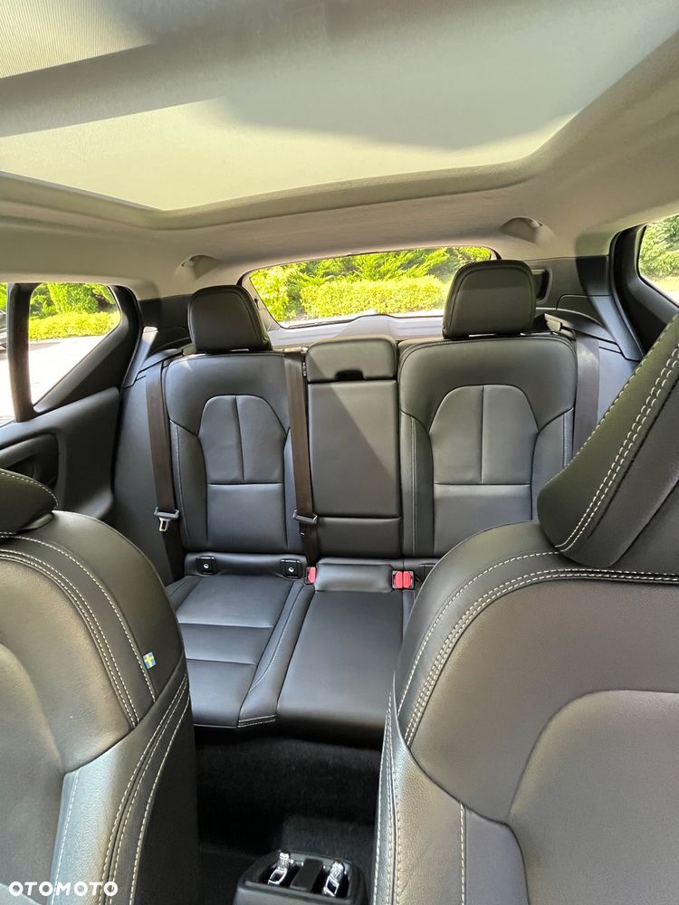 Volvo XC 40 T5 AWD Momentum (Intro Edition) - 28